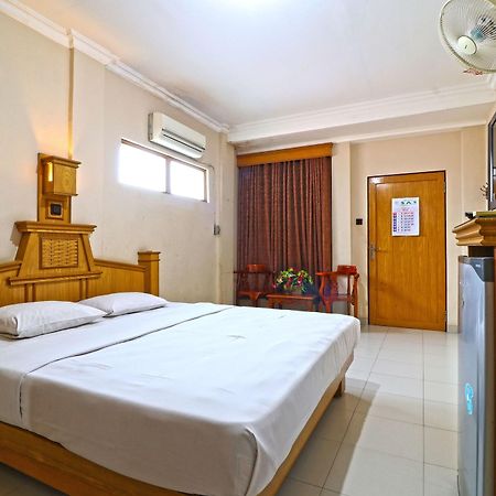 Hotel Sas Syariah Банджармасін Екстер'єр фото
