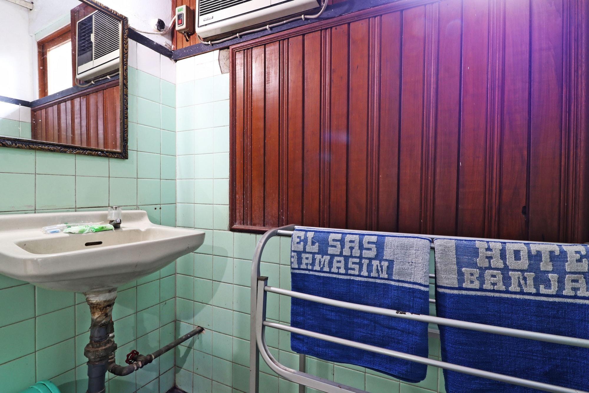 Hotel Sas Syariah Банджармасін Екстер'єр фото
